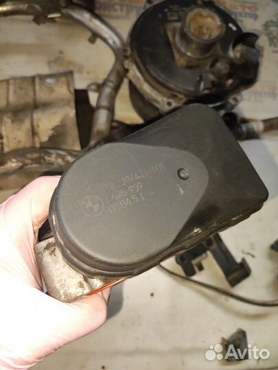 Дроссельная заслонка Bmw X5 Е53 M62B44TU 4.4L 2000