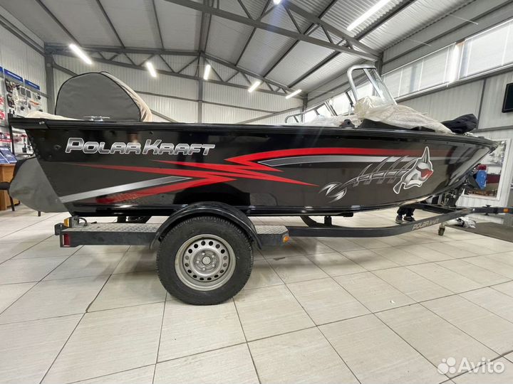 Оклейка лодок и катеров пленкой