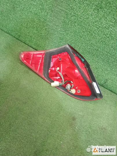 Фонарь задний правый toyota RAV4
