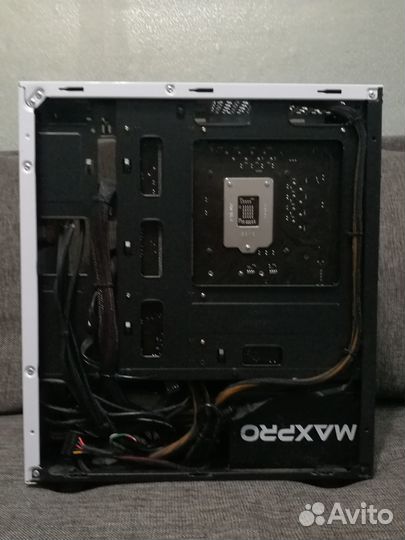 Игровой пк: GTX 1080 ti, i7 10700KF, 16GB