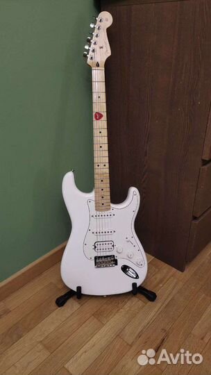 Fender Player Stratocaster HSS MN Polar White