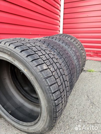 Dunlop Winter Maxx 235/45 R18