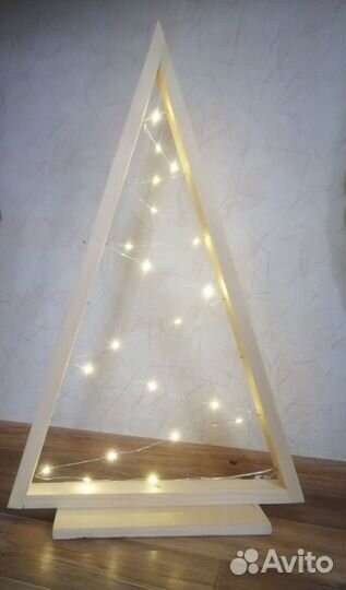 Стильная светящаяся деревянная ёлка со светодиодом