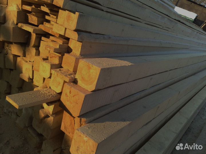 Брус из сосны для загородного строительства