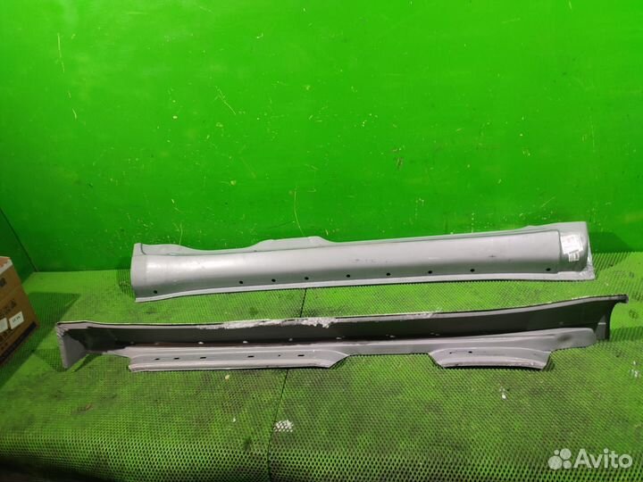 Порог правый левый Toyota Rav4 00-06