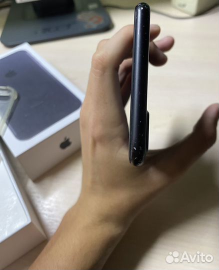 Телефон iPhone 7 Plus