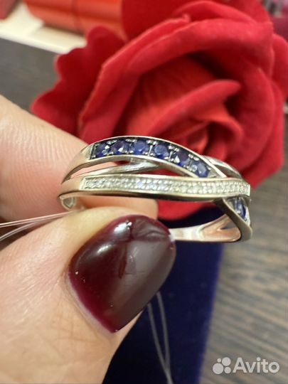 Кольцо из золота с сапфирами и бриллиантами