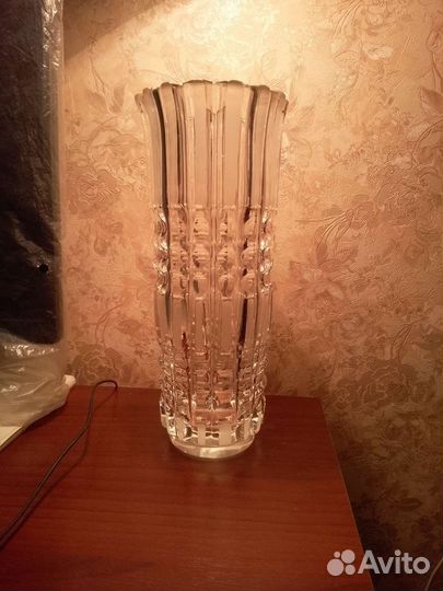 Хрустальная ваза