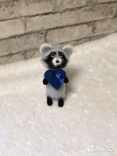 Енот ручная работа