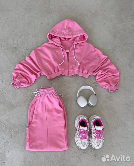 Женский спортивный костюм розовый