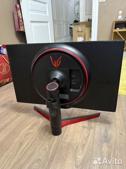 Монитор LG UltraGear 27 игровой