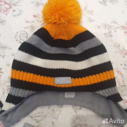 Комплект шапка+манишка на мальчика