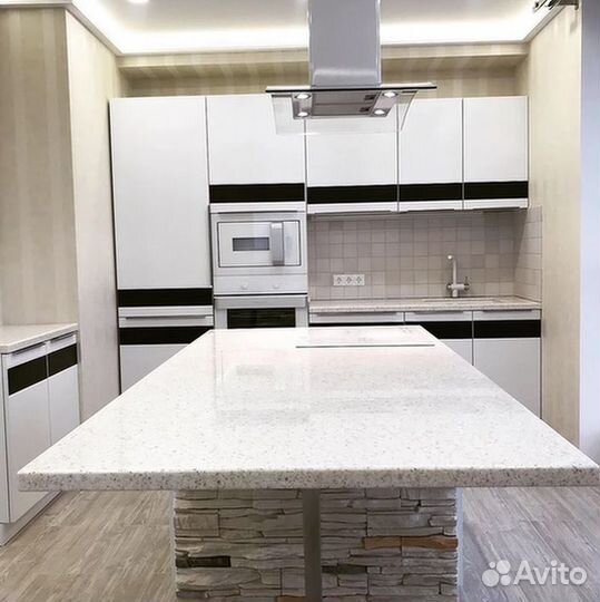 Кухонный гарнитур с техникой не бу