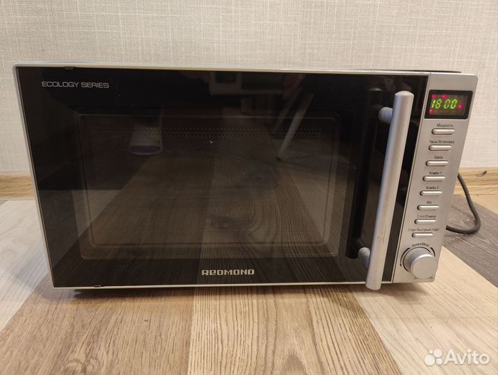 Рабочая микроволновая печь Redmond. Нержавейка