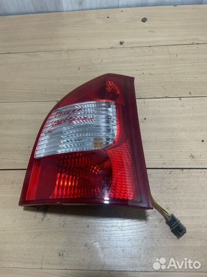 Фонарь задний правый kalina универсал