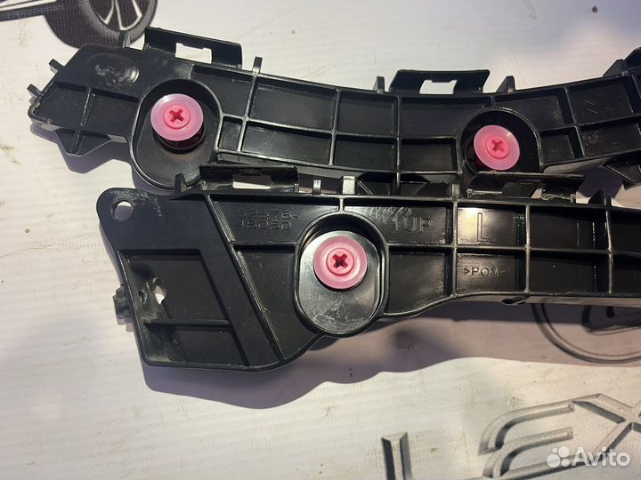 Кронштейн бампера задний lexus RX 4