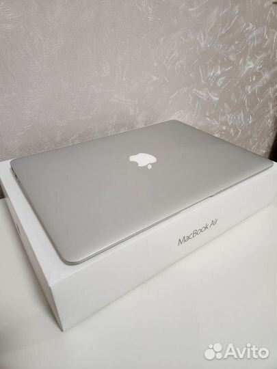 Apple MacBook Air 13 (2019 года) 219 циклов