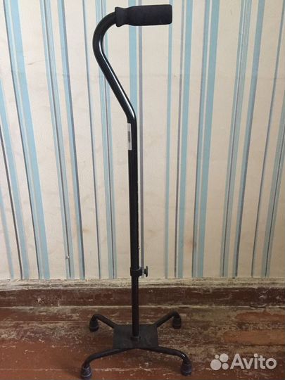 Трость четырехопорная