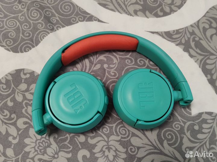 Беспроводные наушники jbl