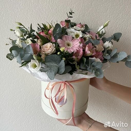 Композиция в шляпной коробке «Симфония весны»