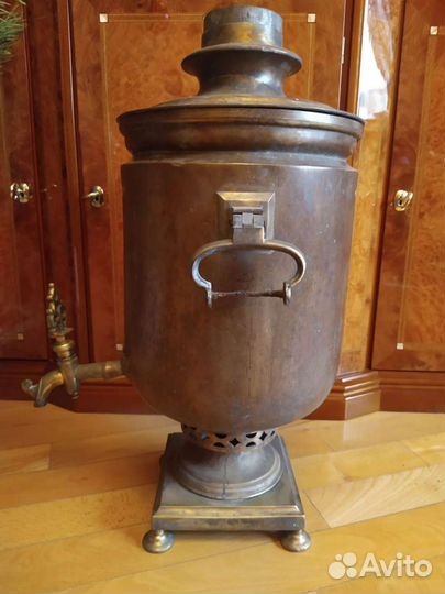 Старинный самовар