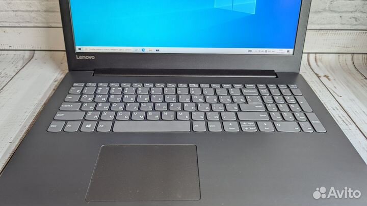 Lenovo Ideapad 320/Pentium N4200/4GB/SSD128/Radeon