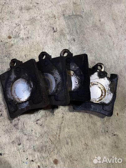 Тормозные колодки заднее Mercedes-Benz C-Class