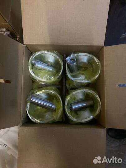 Комплект Поршней 23410 23710 оригинал