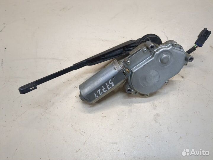 Двигатель стеклоочистителя задний Mitsubishi Space