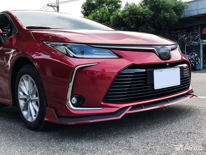 Сплиттер губа переднего бампера Toyota Corolla 210