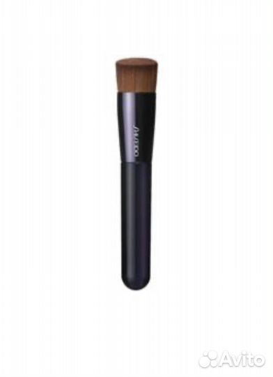 Shiseido Кисть для нанесения тонального средства