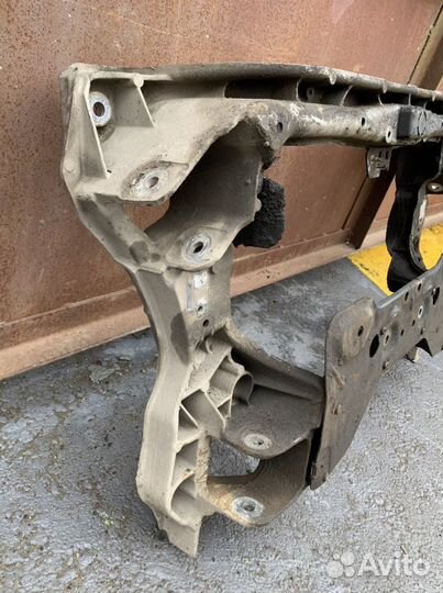 Подрамник Mercedes w209