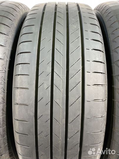 Bridgestone Alenza 001 215/60 R17 100V