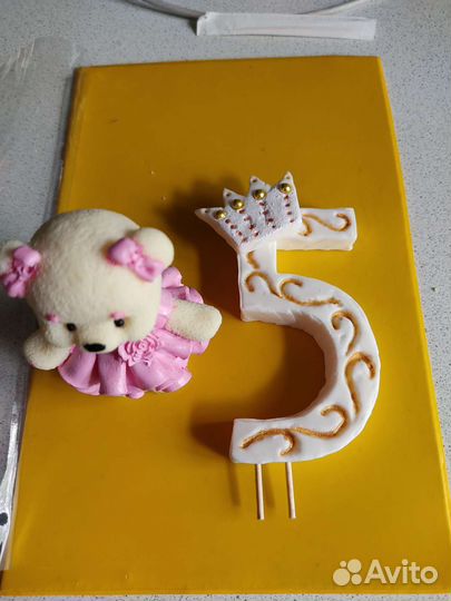 Цифры из сахарной мастики