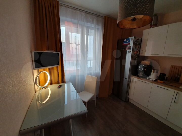 2-к. квартира, 58 м², 9/17 эт.