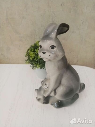 Статуэтка, Заяц с зайчонком'' СССР
