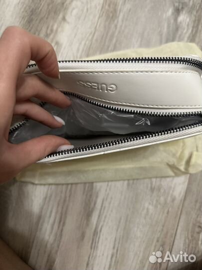 Сумка кросс боди guess