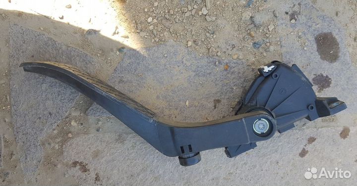 7L0723507 Педаль газа электронная VW Туарег Каен