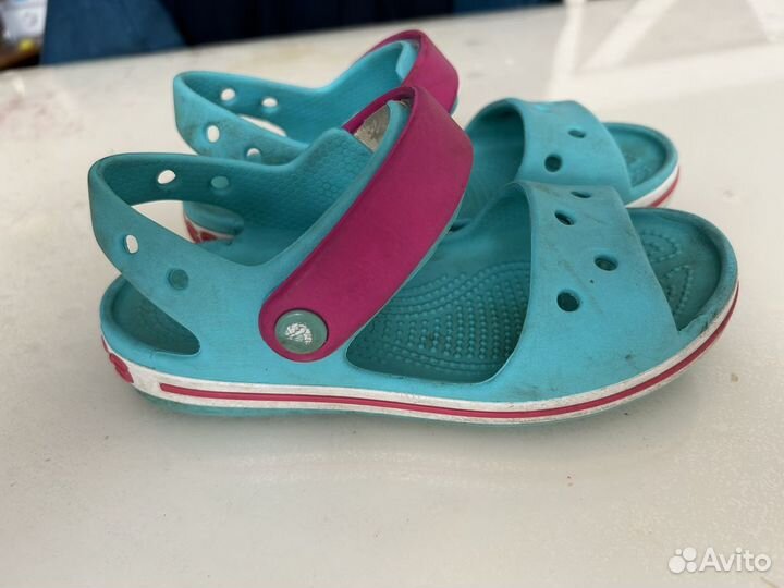 Сандалии crocs c12