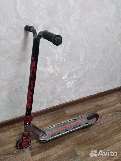 Трюковой самокат