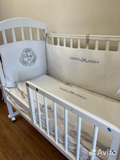 Комплект в детскую кроватку