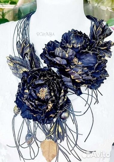 Колье с цветами винтажное