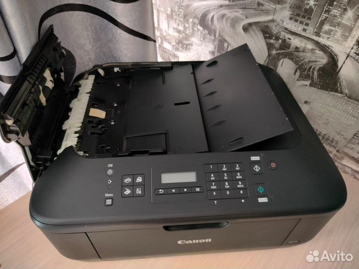 Принтер лазерный мфу цветной