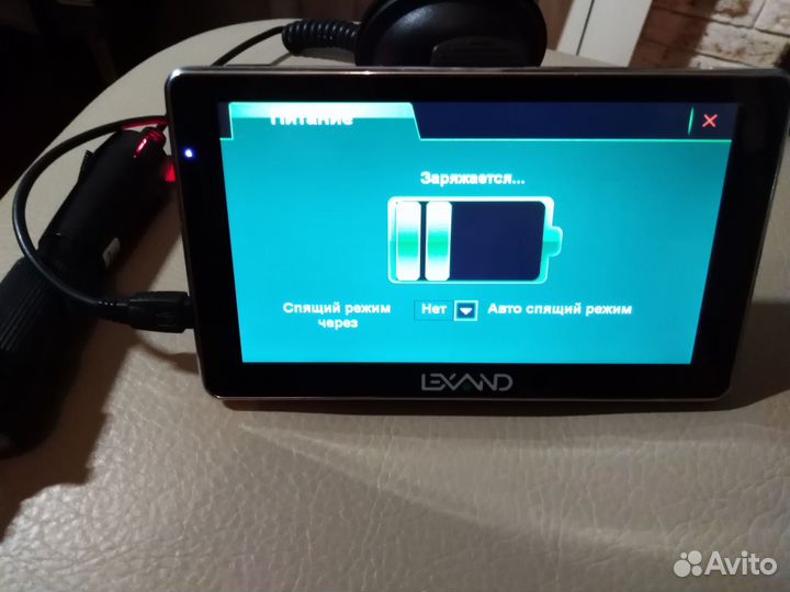 GPS навигатор lexand ST-610 HD