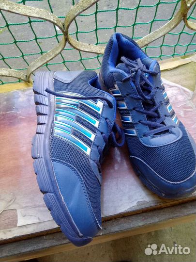 Кроссовки Axa