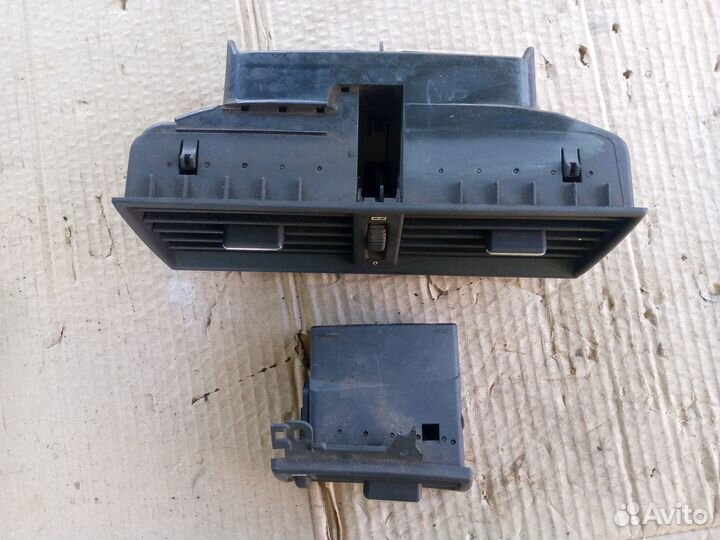 Дефлектор воздуховода Mercedes W202