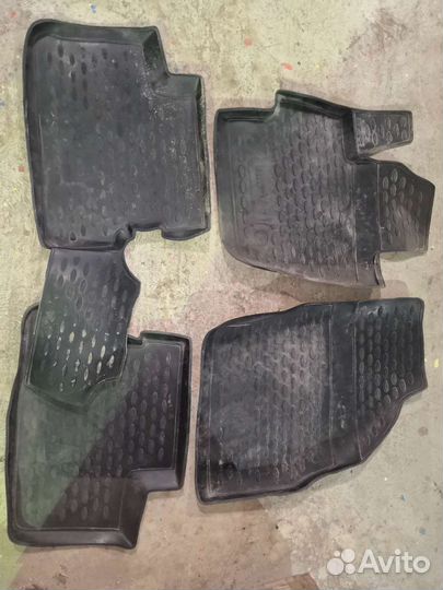 Автомобильные коврики Мазда 3