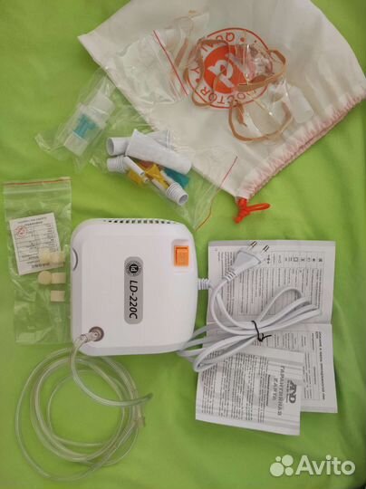 Ингалятор компрессорный детский новый