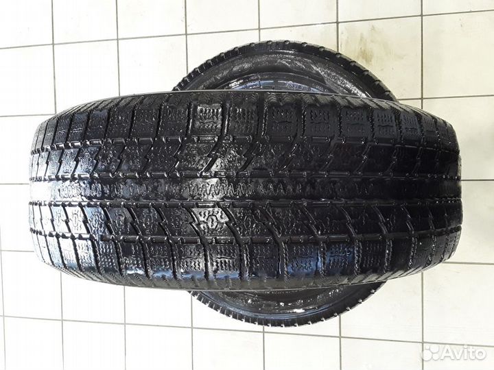 Toyo Observe GSi-5 215/65 R16 98Q