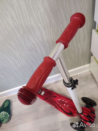 Самокат Reaction